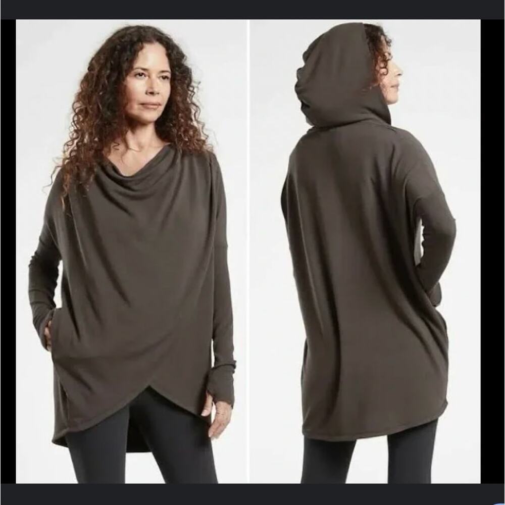 Athleta Purana Wrap Sweatshirt in dark chocolate brown size L